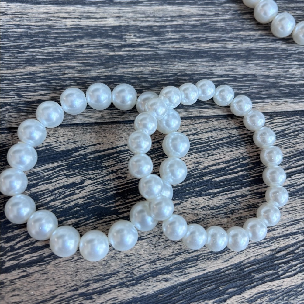 Elegant White Pearl Stretch Bracelets - Set of 2